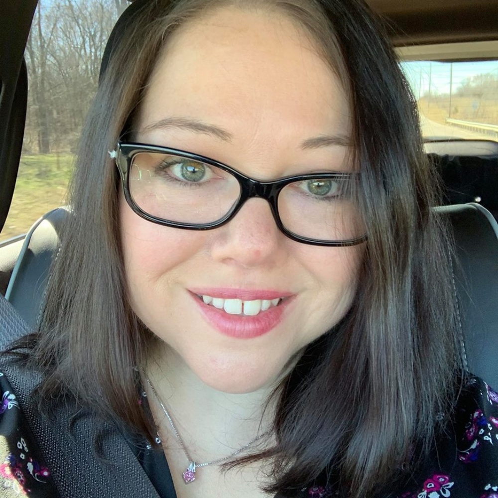 Meet your Posher, Tonya